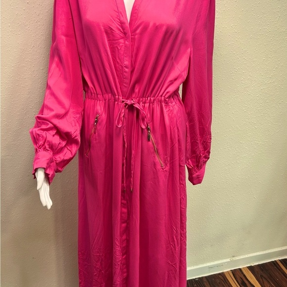 ICONIC London Vibrant Pink Long Sleeve Dress - Picture 8 of 11